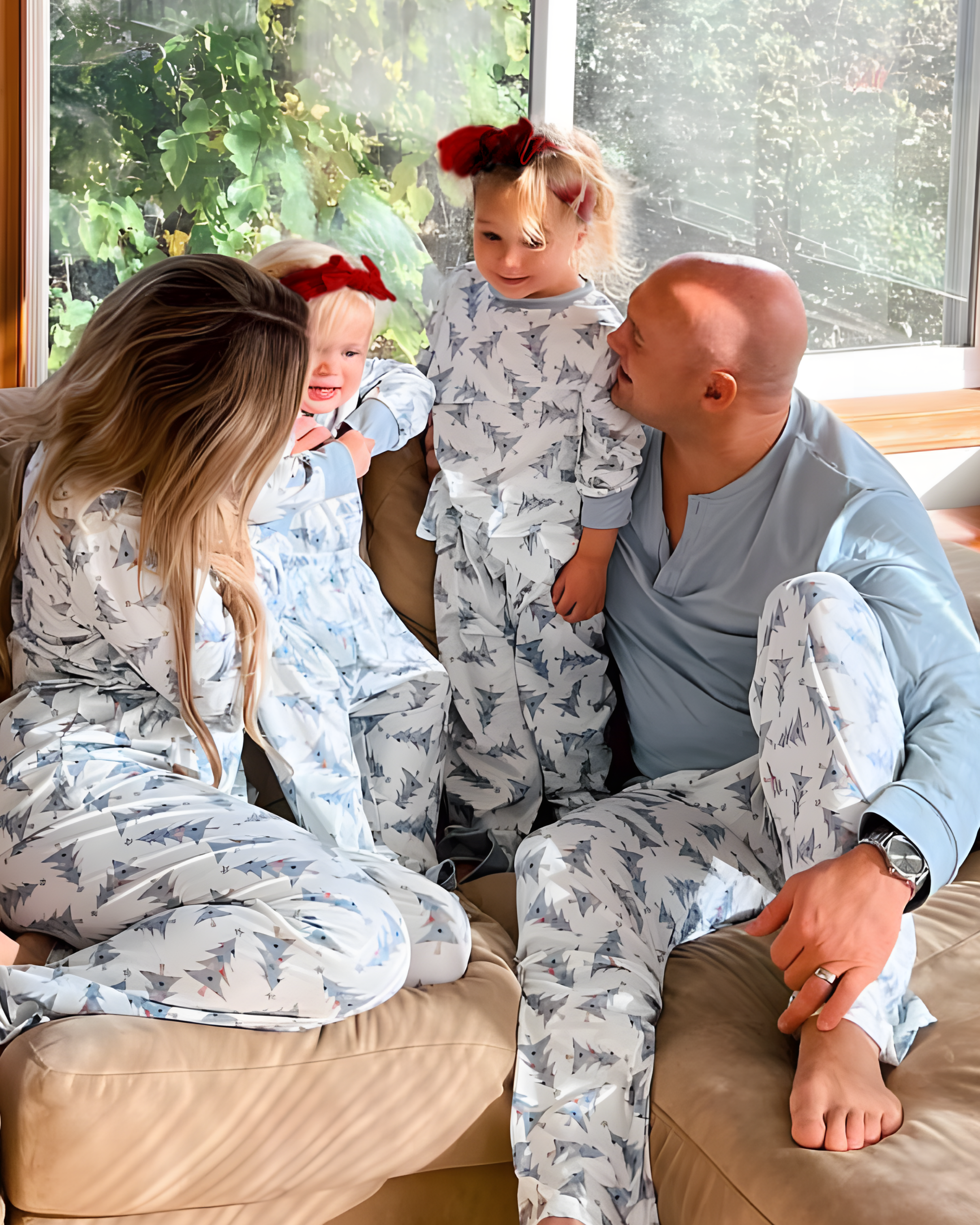 Tree Delight – Passender Weihnachtspyjama für die ganze Familie