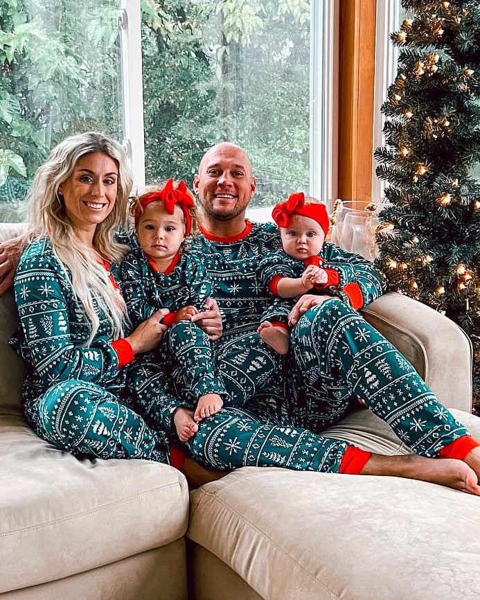 Weihnachts-Crew – Passender Weihnachtspyjama für die ganze Familie