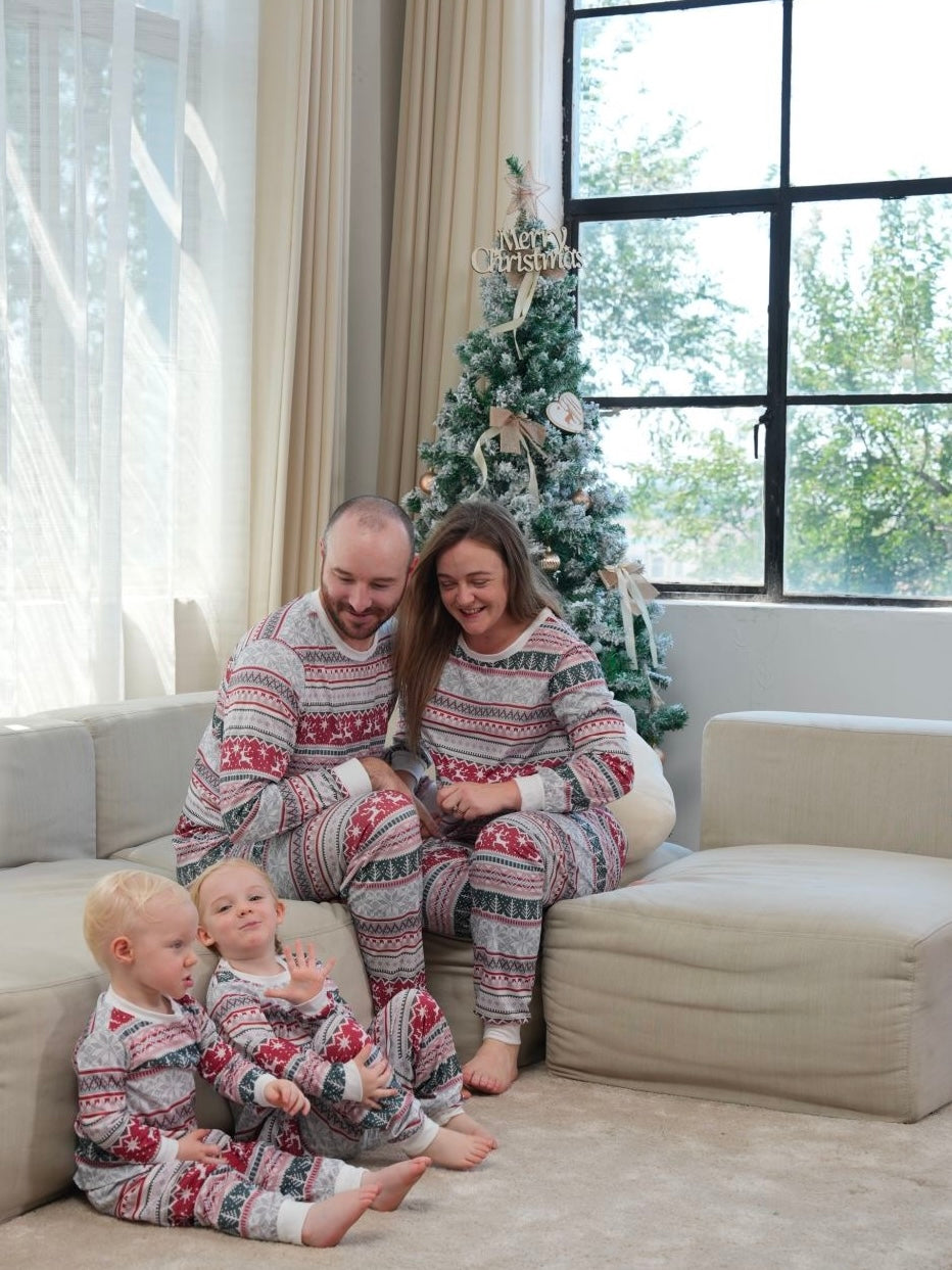 Top 5 Christmas Morning Traditions to Pair with Your Family Pajama Set